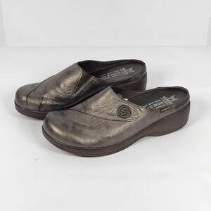 Mephisto Women's Metallic Slip-On Clogs Size 10